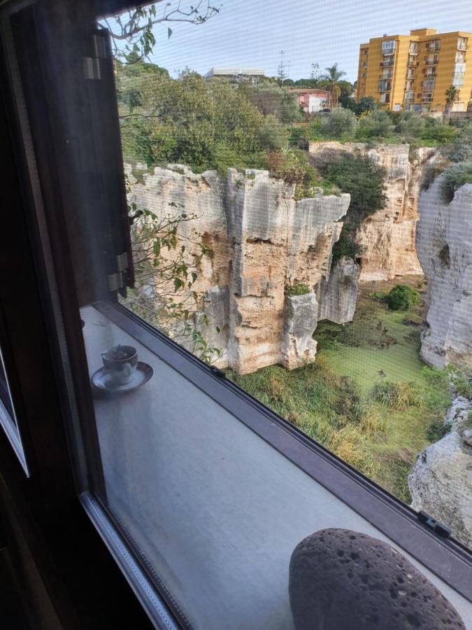 La Latomia Villa Nei Pressi Del Teatro Greco Syrakus Exterior foto