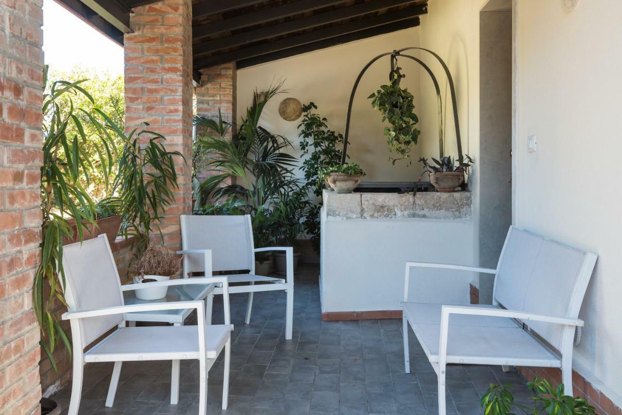 La Latomia Villa Nei Pressi Del Teatro Greco Syrakus Exterior foto