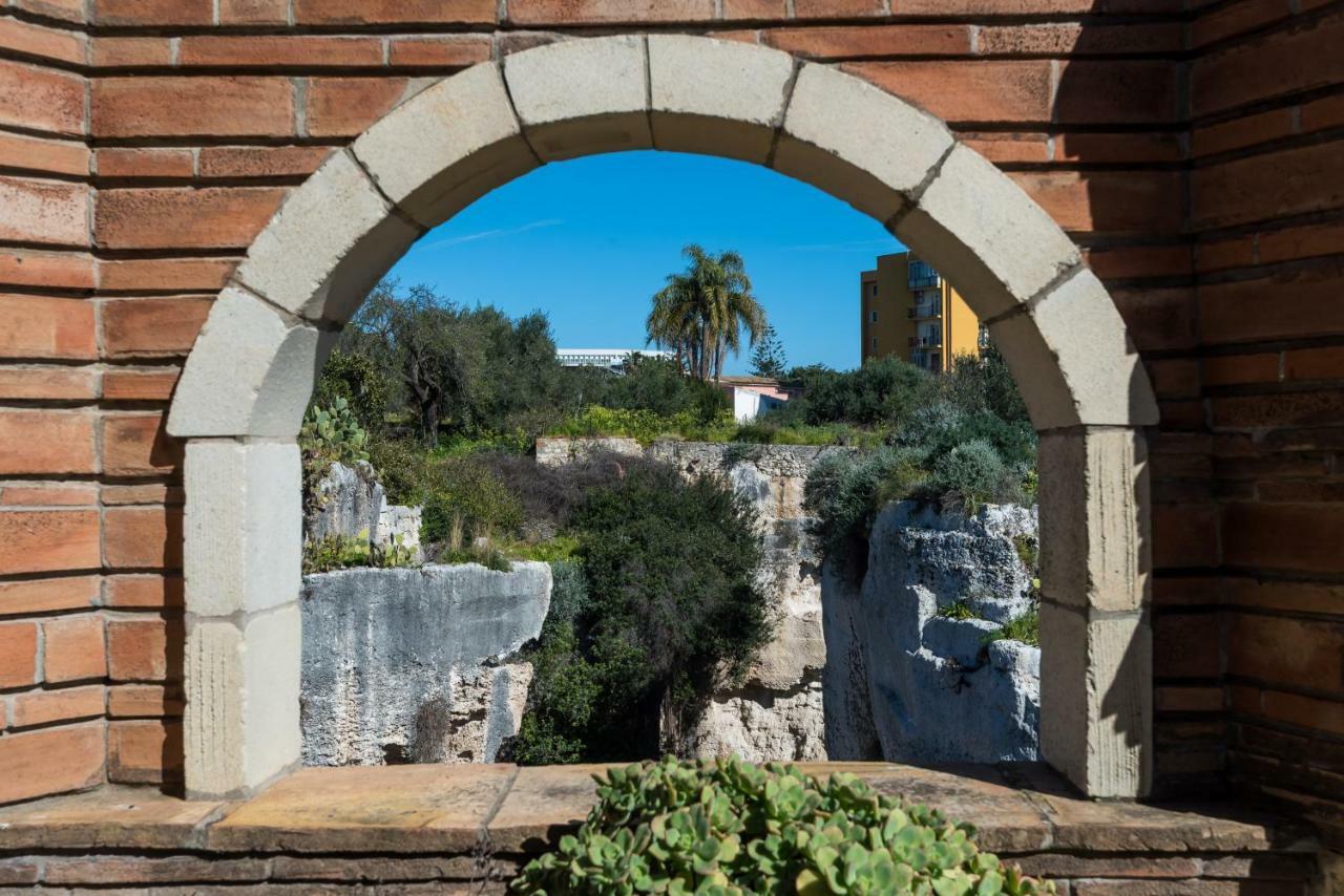 La Latomia Villa Nei Pressi Del Teatro Greco Syrakus Exterior foto